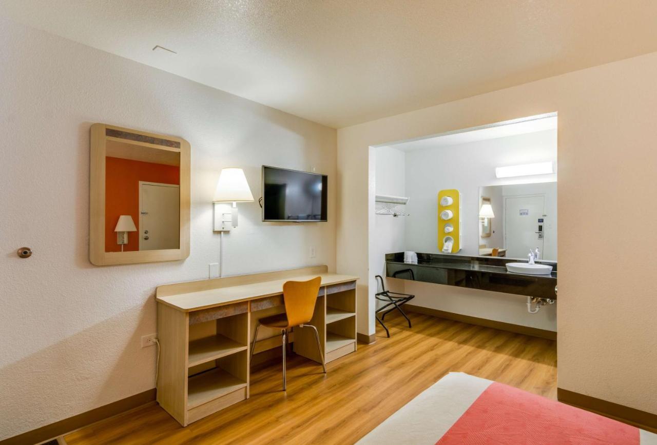 Motel 6-Schiller Park, Il - Chicago O'Hare Exteriör bild